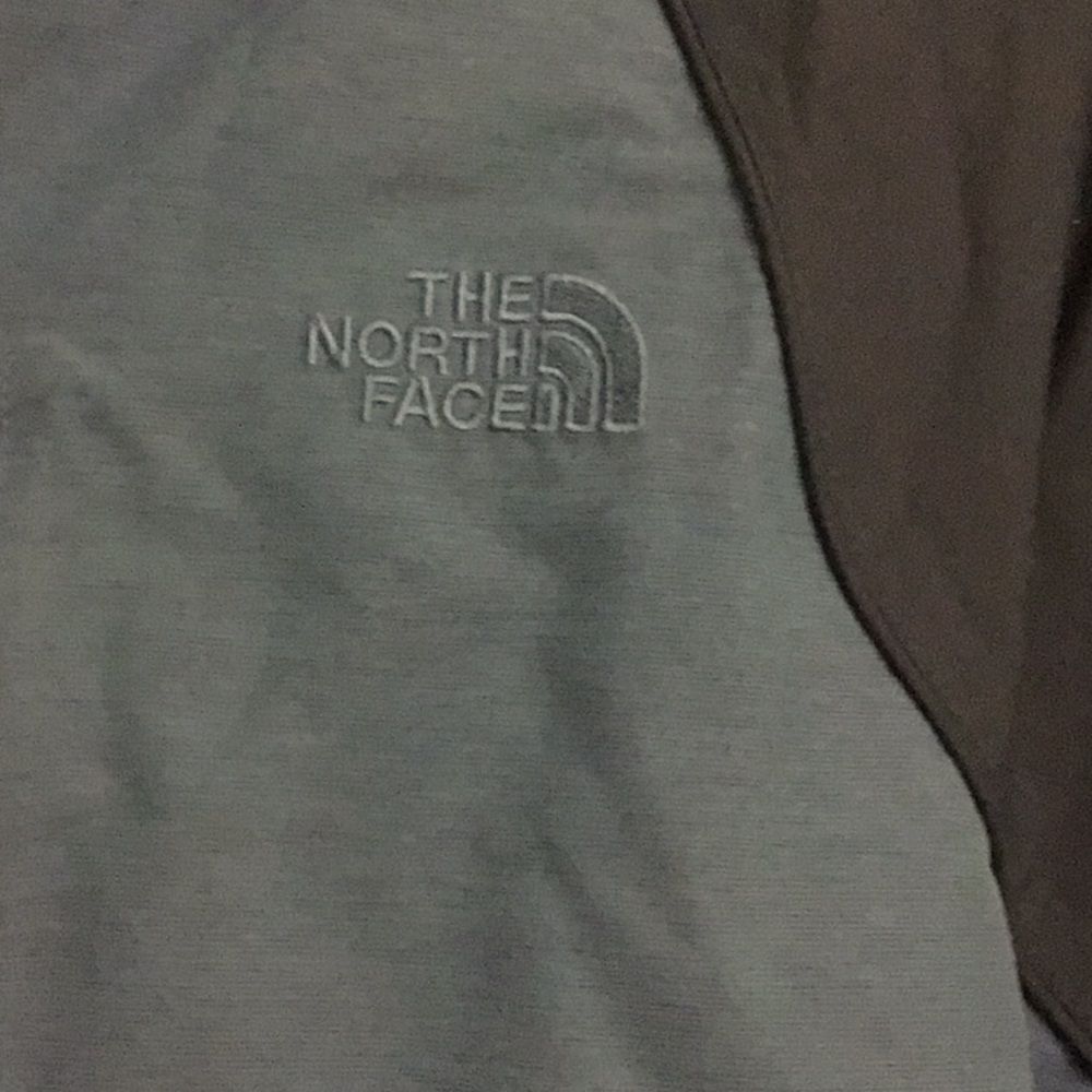 The North Face Shell Jacket - Picture 2 of 4